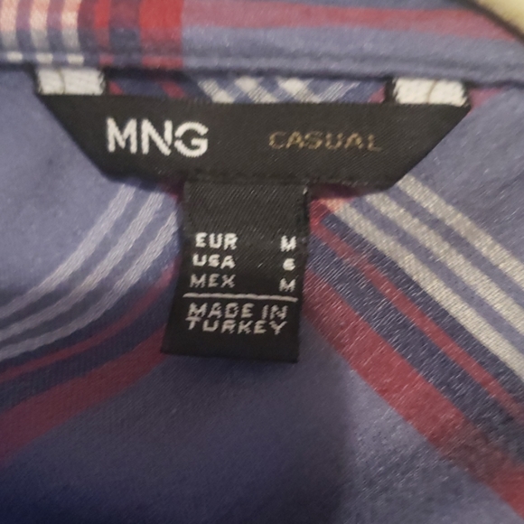 Chiffon button down top - Picture 2 of 2